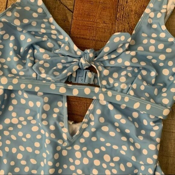 ASOS peek and beau fuller bust cut out swimsuit in blue and white polka dot - Picture 6 of 8